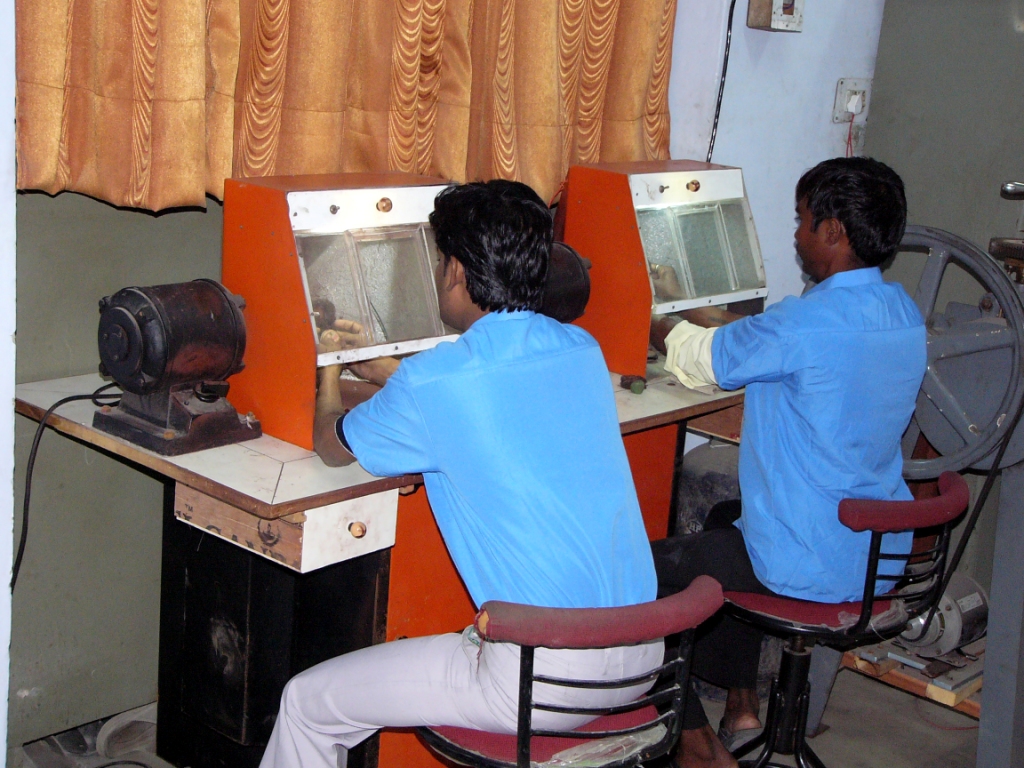 gemstone bead making unit